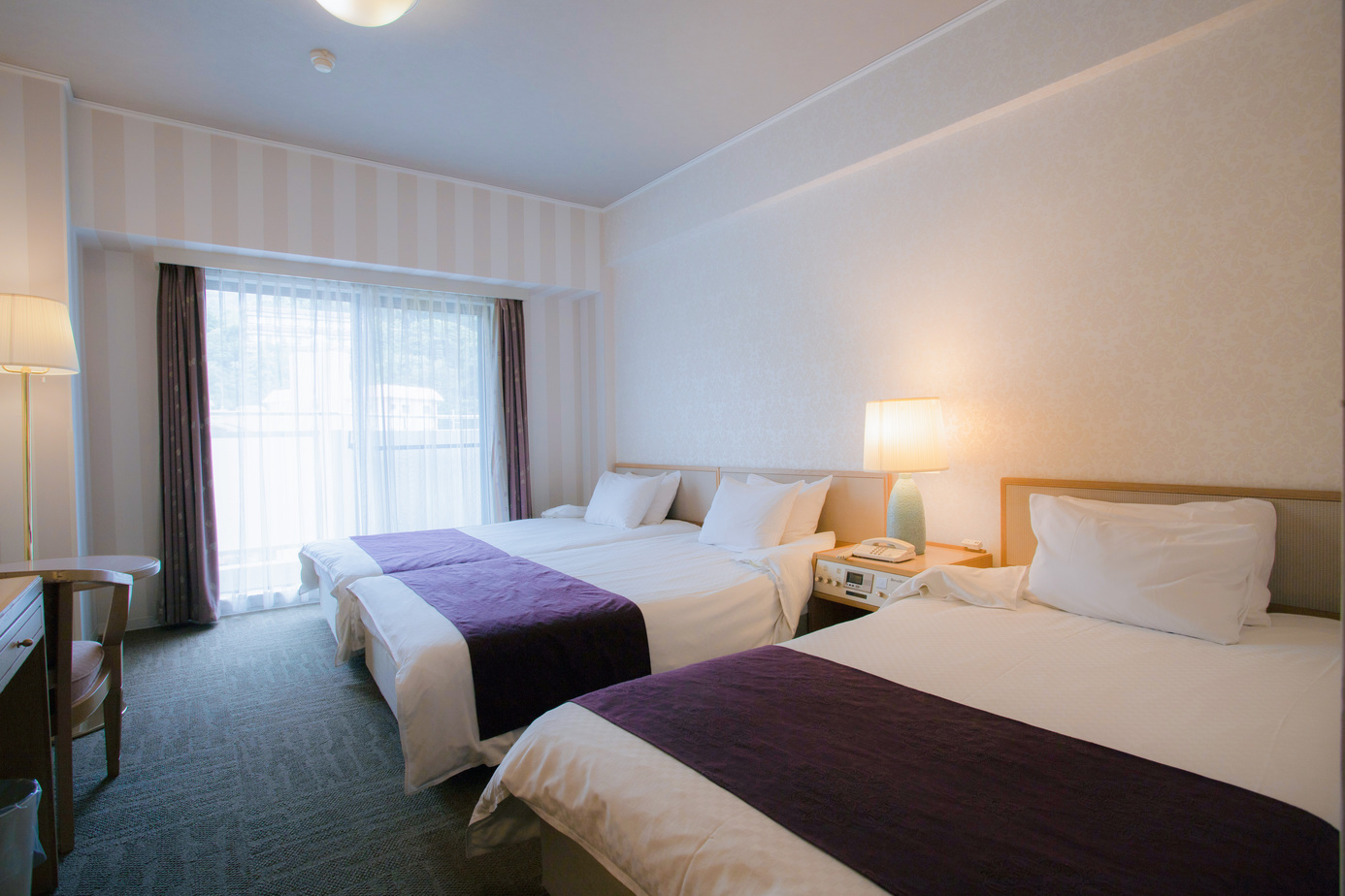 トリプルルーム