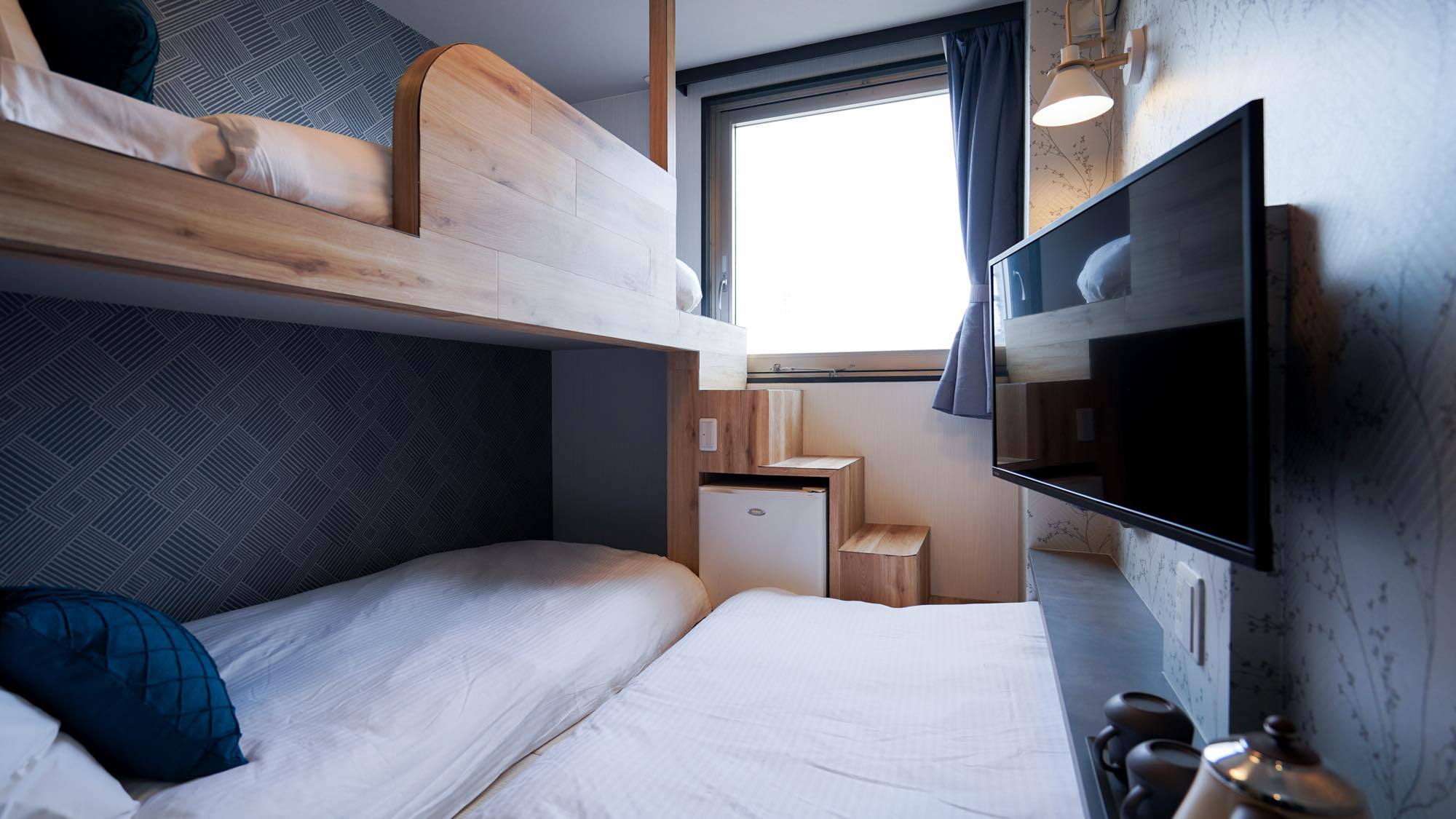 【禁煙】コンパクトバンクルーム〈3名利用時〉