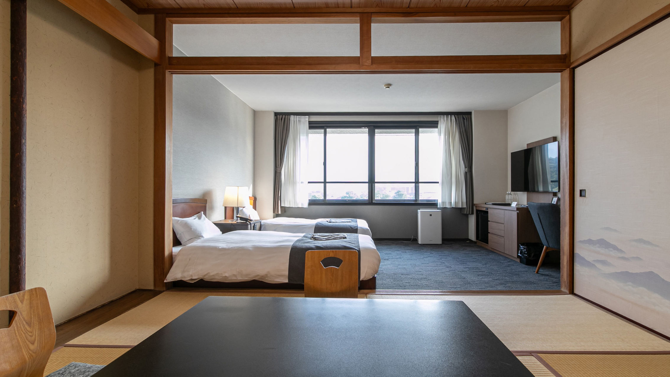 スタンダード和洋室＜６畳＋ツイン＞【禁煙】