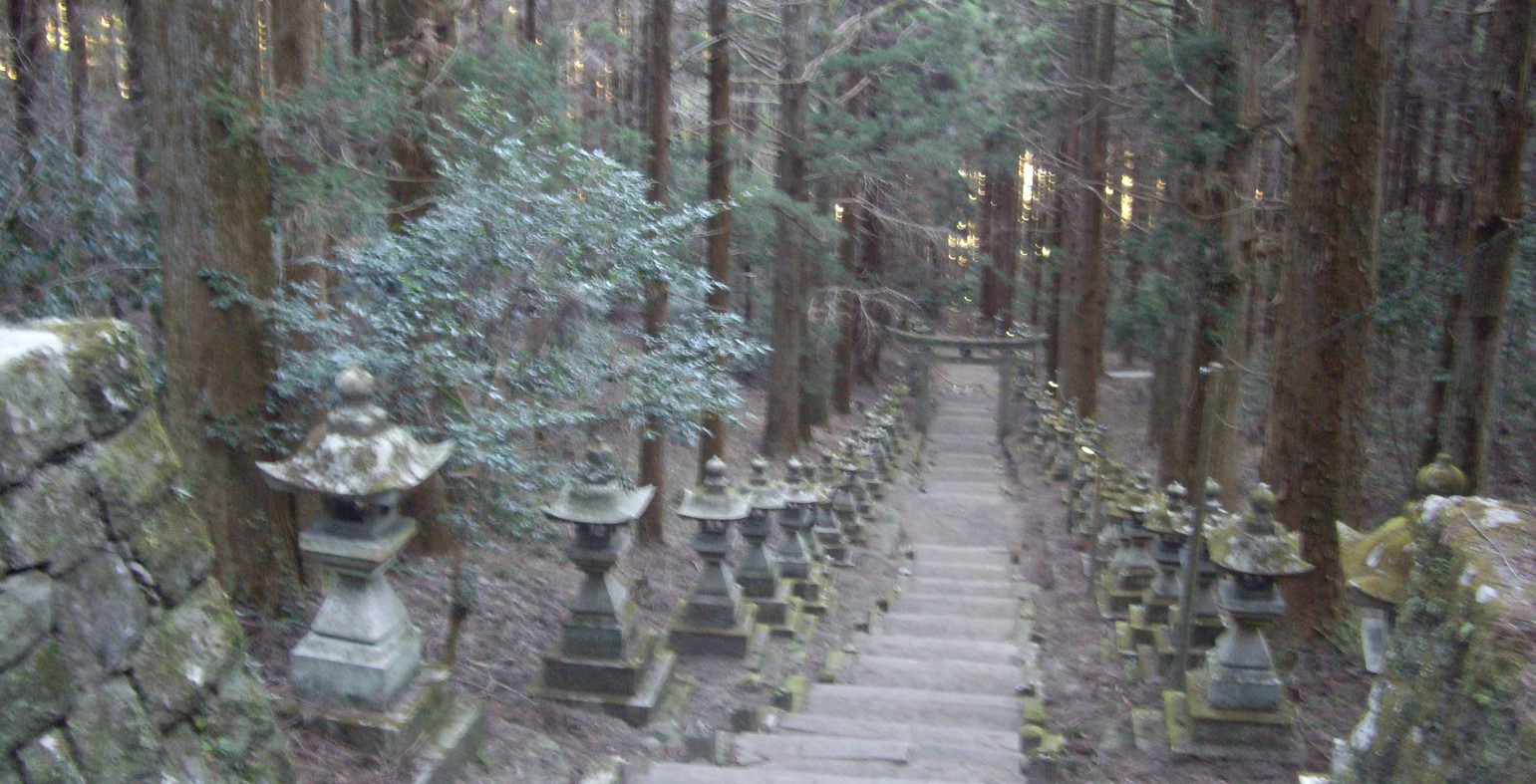 観光、熊野座神社、灯篭