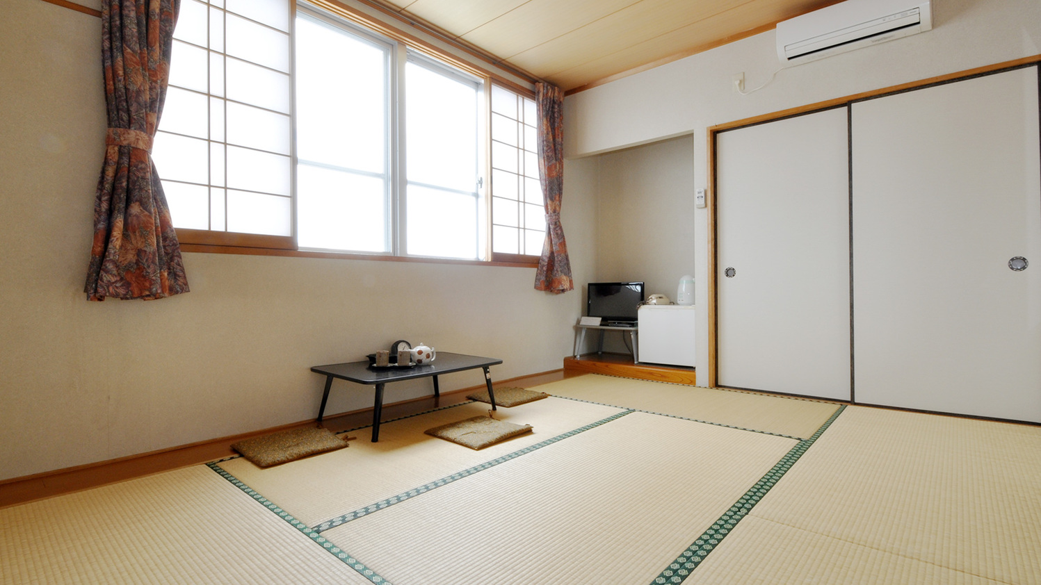 【和室】家族連れやブループのお客様におすすめのお部屋です
