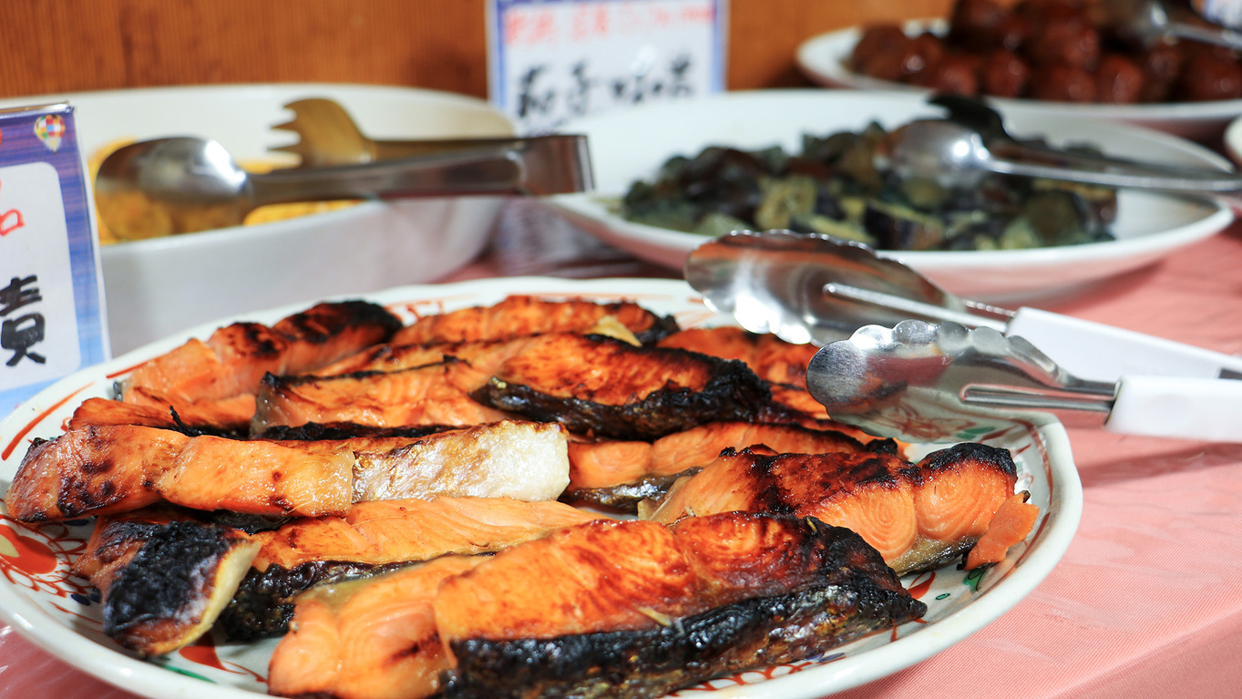 ＃朝食バイキング焼き鮭の西京焼き(※時期によって内容は異なります。)