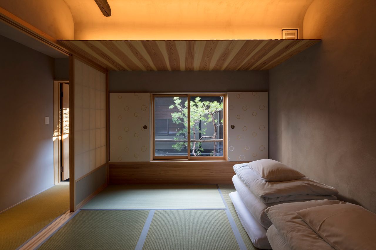 Machiya Residence Inn Masarigusa Located in Higashiyama, Machiya Residence Inn Masarigusa is a perfect starting point from which to explore Kyoto. The property offers a high standard of service and amenities to suit the individual ne