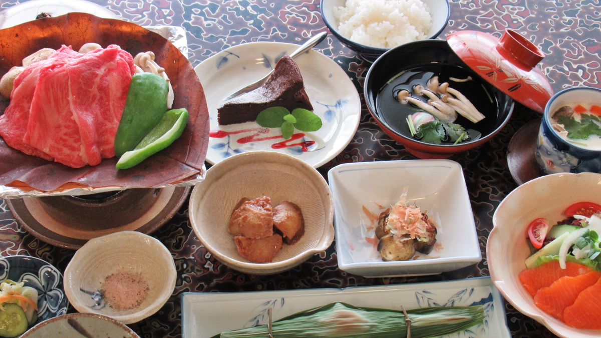 *【夕食一例】朴葉味噌焼付・定番お手軽会席です♪