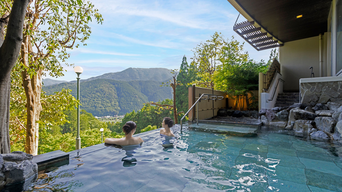 【1泊2食付】山河の眺望を堪能する温泉リゾート 基本バイキングプラン