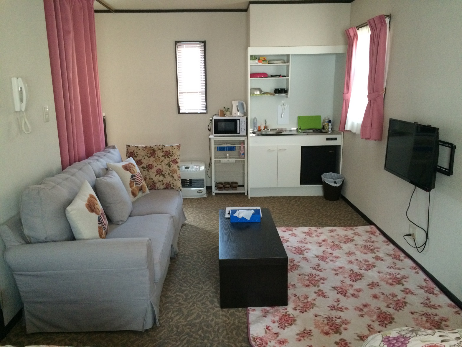 Villa Loca Garden Main Image Villa Loca Garden, Yamanakako