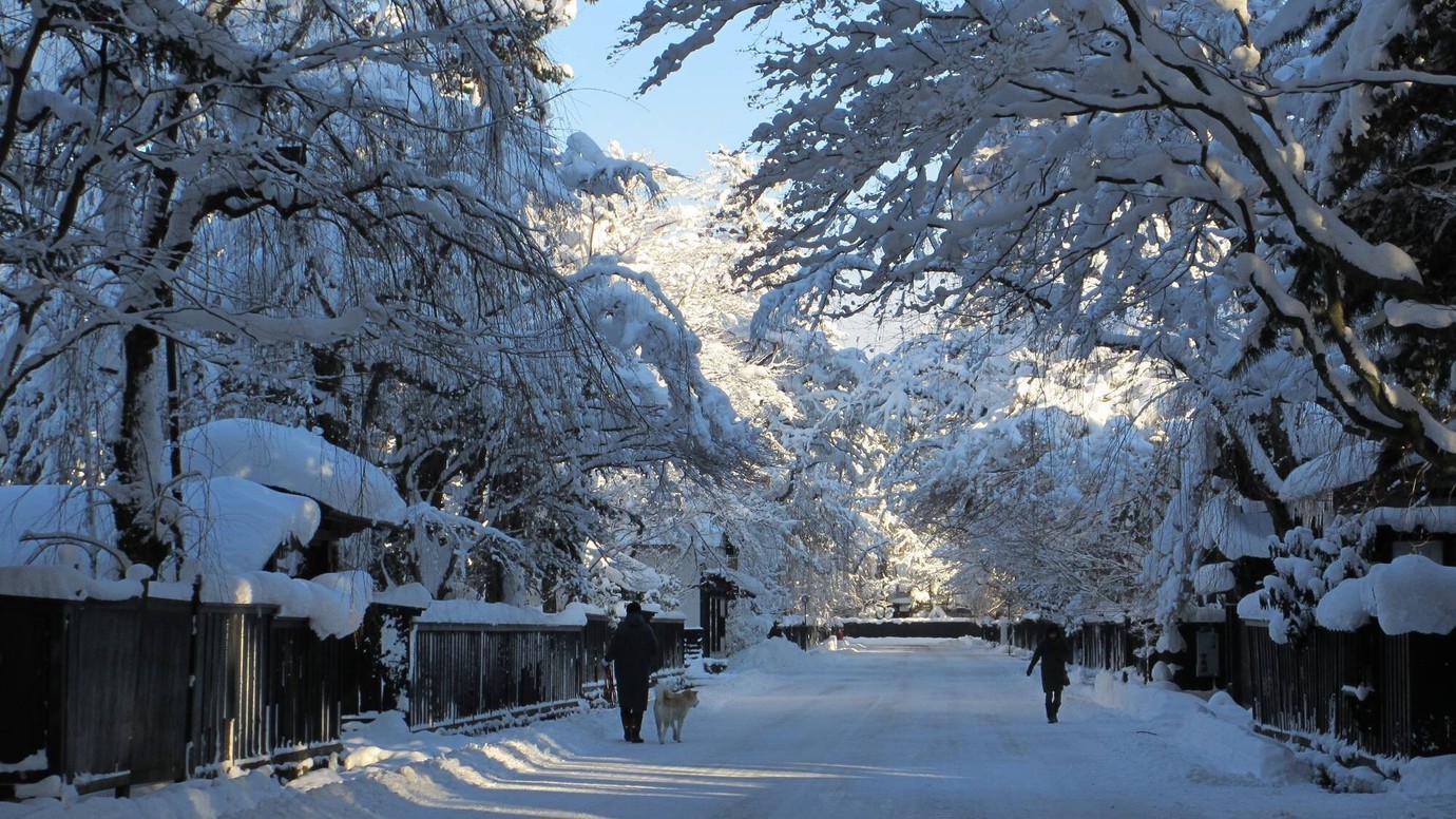 雪の武家屋敷通り＜当館から車で約30分＞