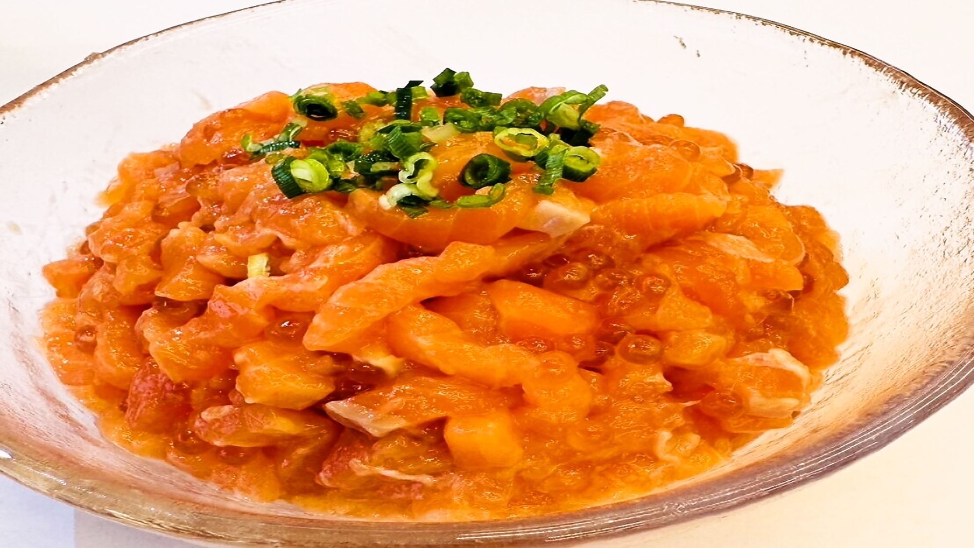 海鮮丼サーモンいくら
