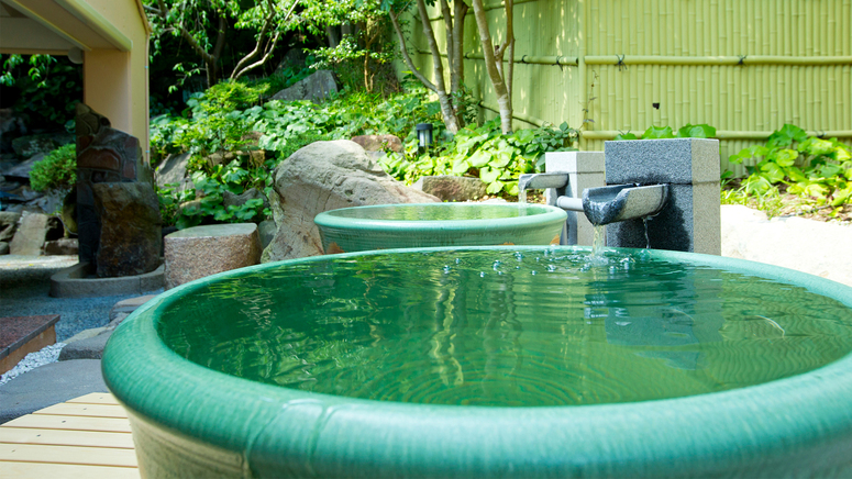 【瑞穂の湯】遠赤外線効果でじっくり温まる陶器風呂！