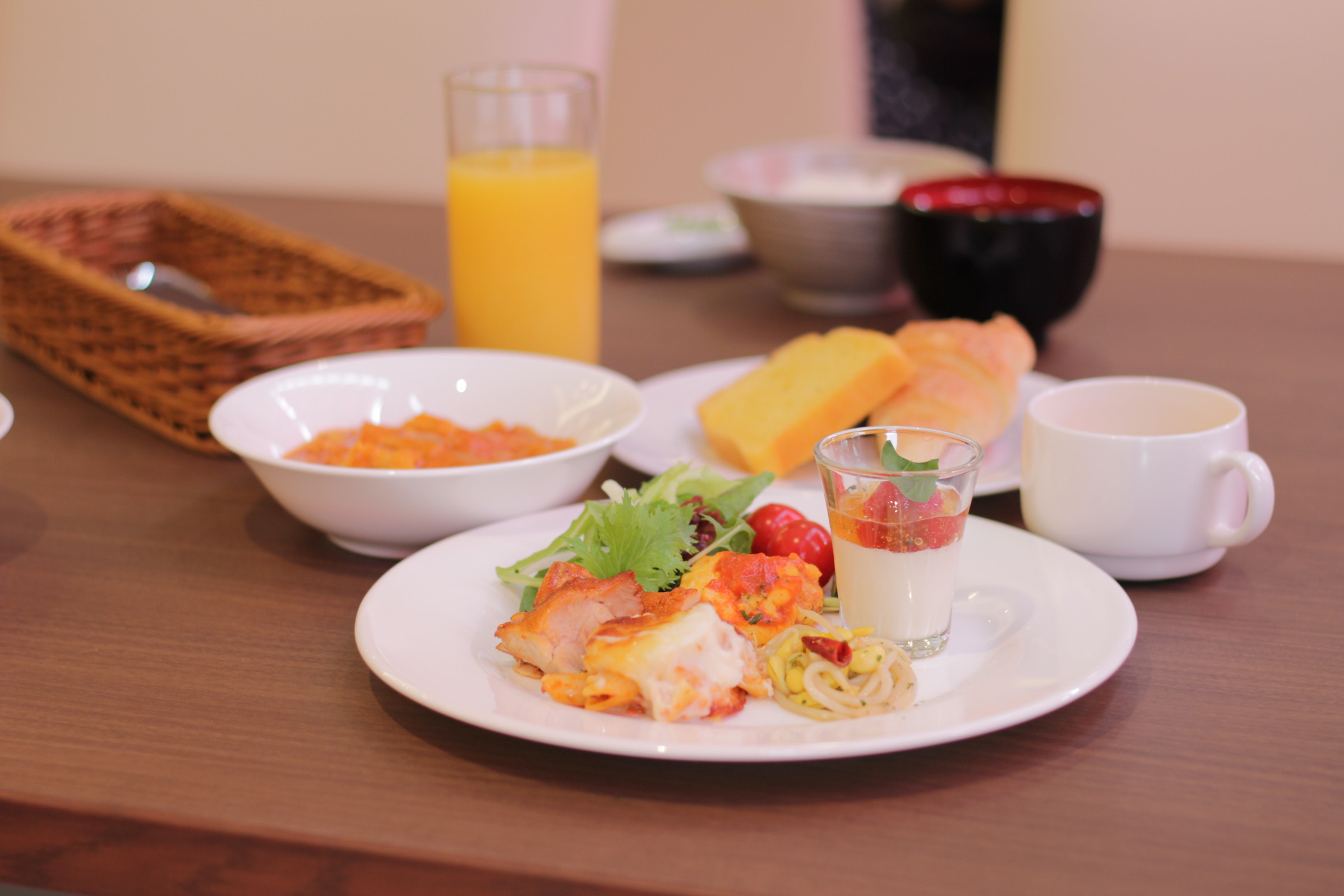 朝食