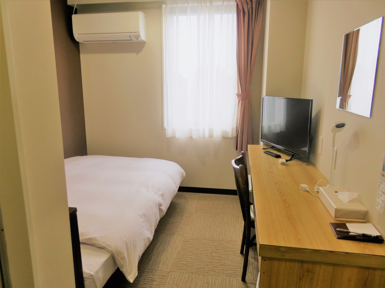 River Side Hotel Omagari Riverside Hotel Omagari is perfectly located for both business and leisure guests in Akita. Offering a variety of facilities and services, the property provides all you need for a good nights sleep. 