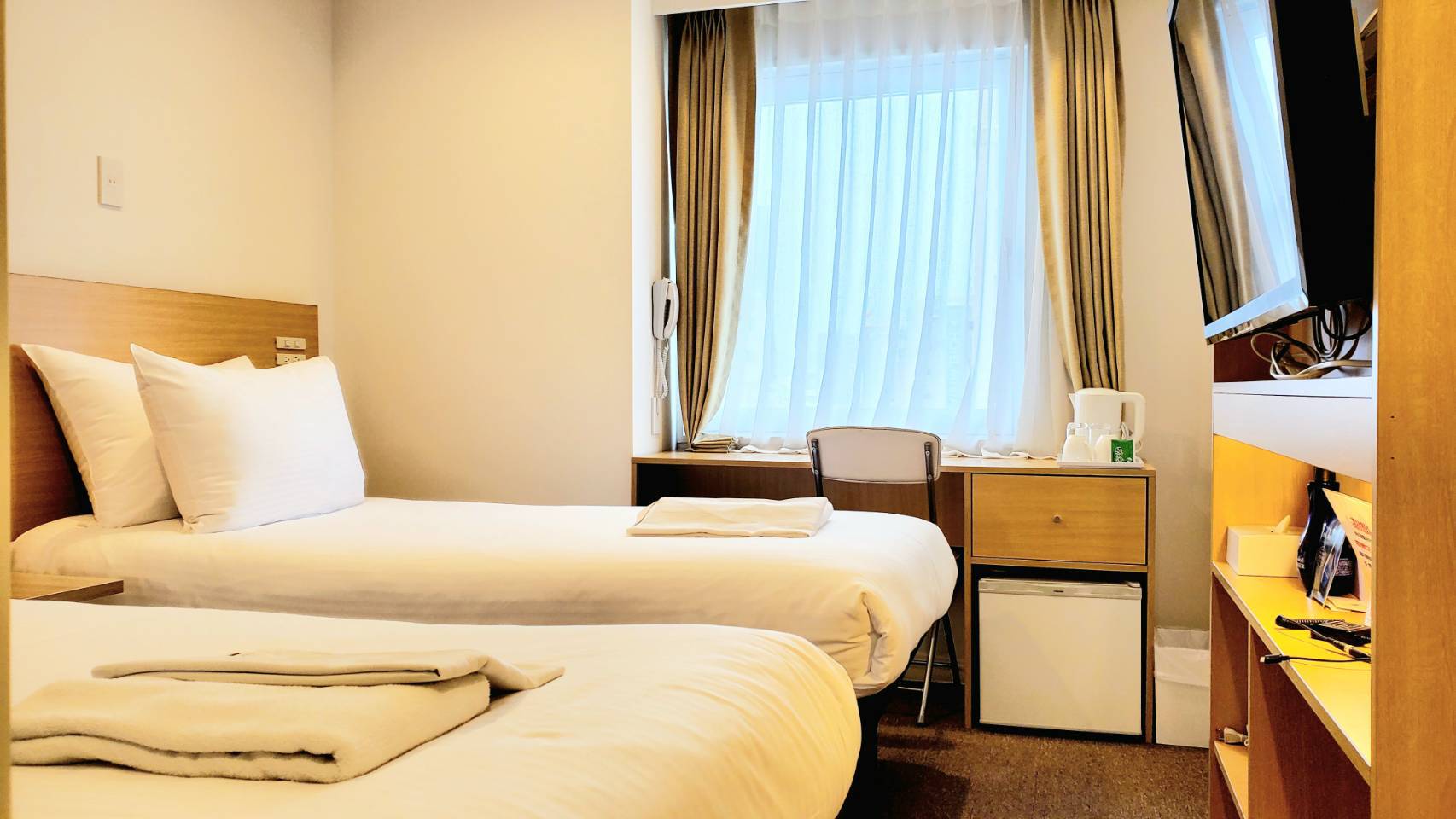 Hotel Passage II Set in a prime location of Aomori, Hotel Passage II puts everything the city has to offer just outside your doorstep. The property has everything you need for a comfortable stay. Service-minded staff 