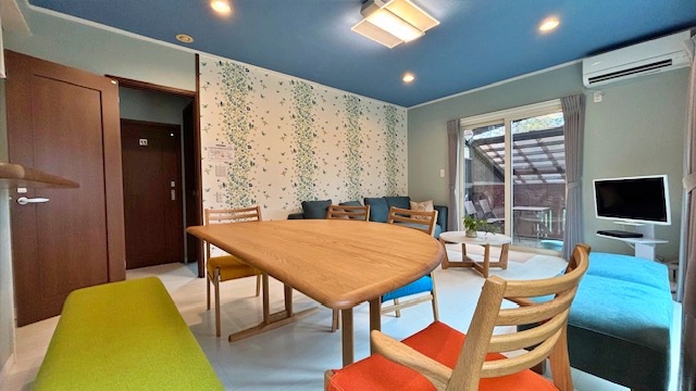 cottage Garden wanリビング