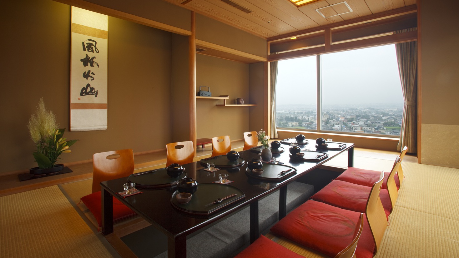 １３階 日本料理レストラン 雲居  個室(お座敷)