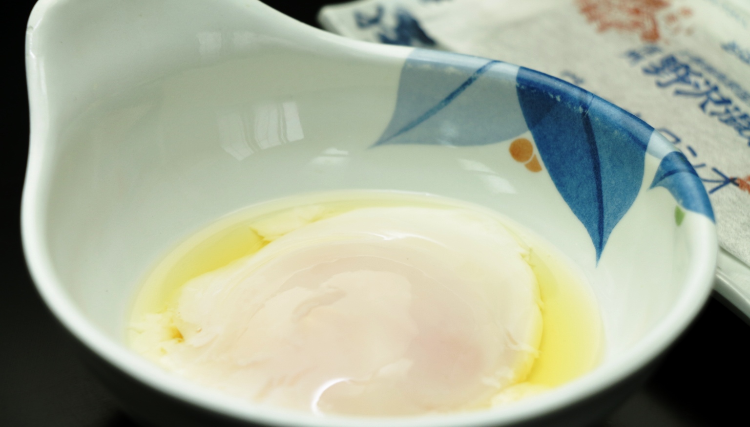 温泉卵-新鮮食材を使った健康的な、和朝食をご用意します。