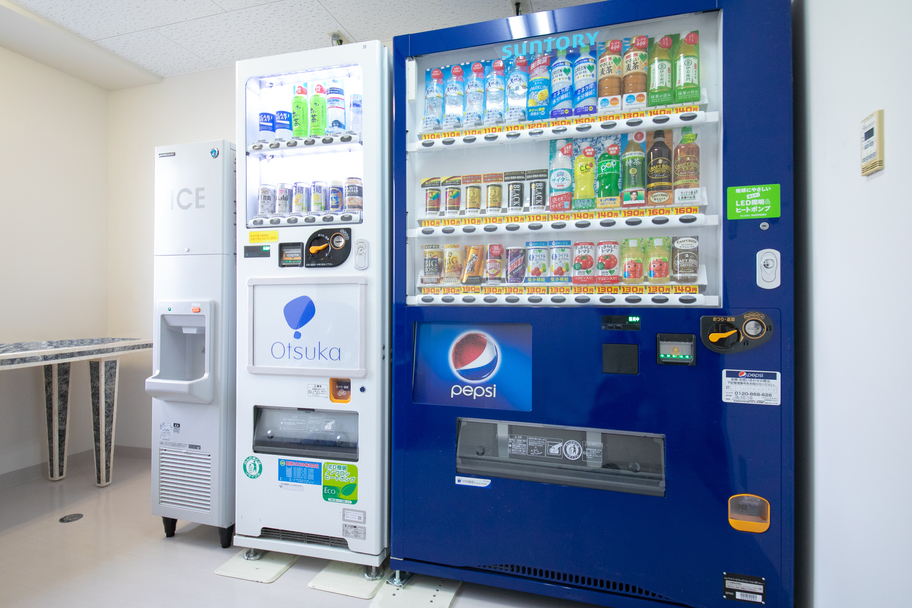 自動販売機・製氷機・電子レンジ（5F・7Fに設置）