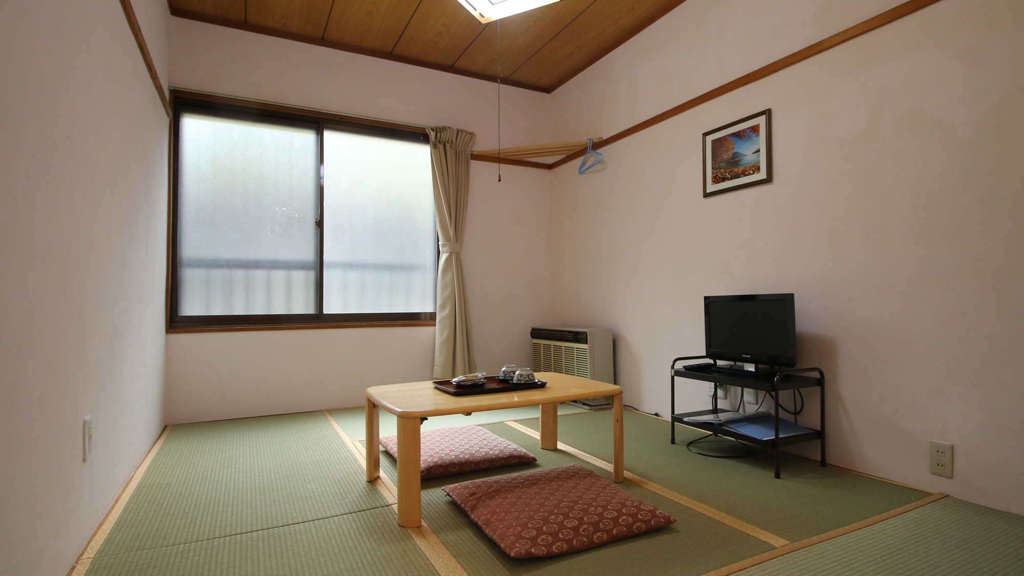 #【客室一例】和室6畳 小さいお部屋なので、少人数の方向けのお部屋です。