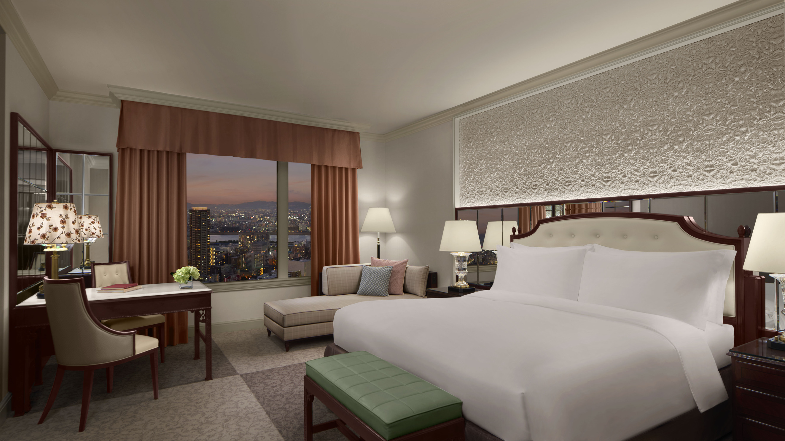 UFSuperior King evening