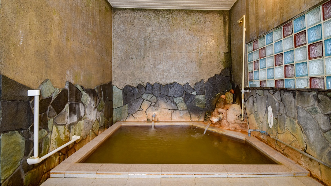 *大浴場(女湯)/天然温泉100％の源泉かけ流し！当館の温泉は体の芯から温まると好評です♪
