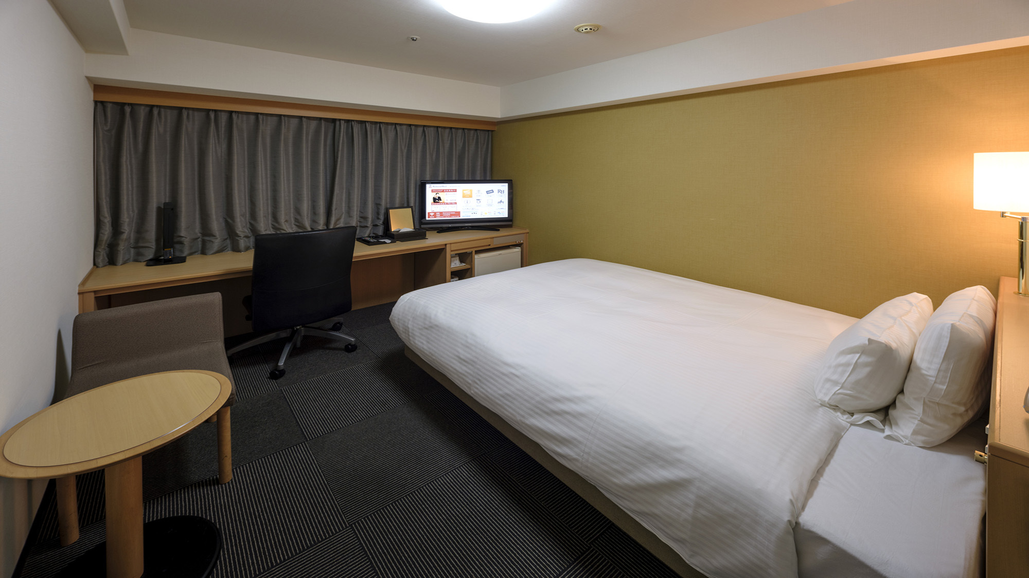 シングル（ベッド140cm/18平米）