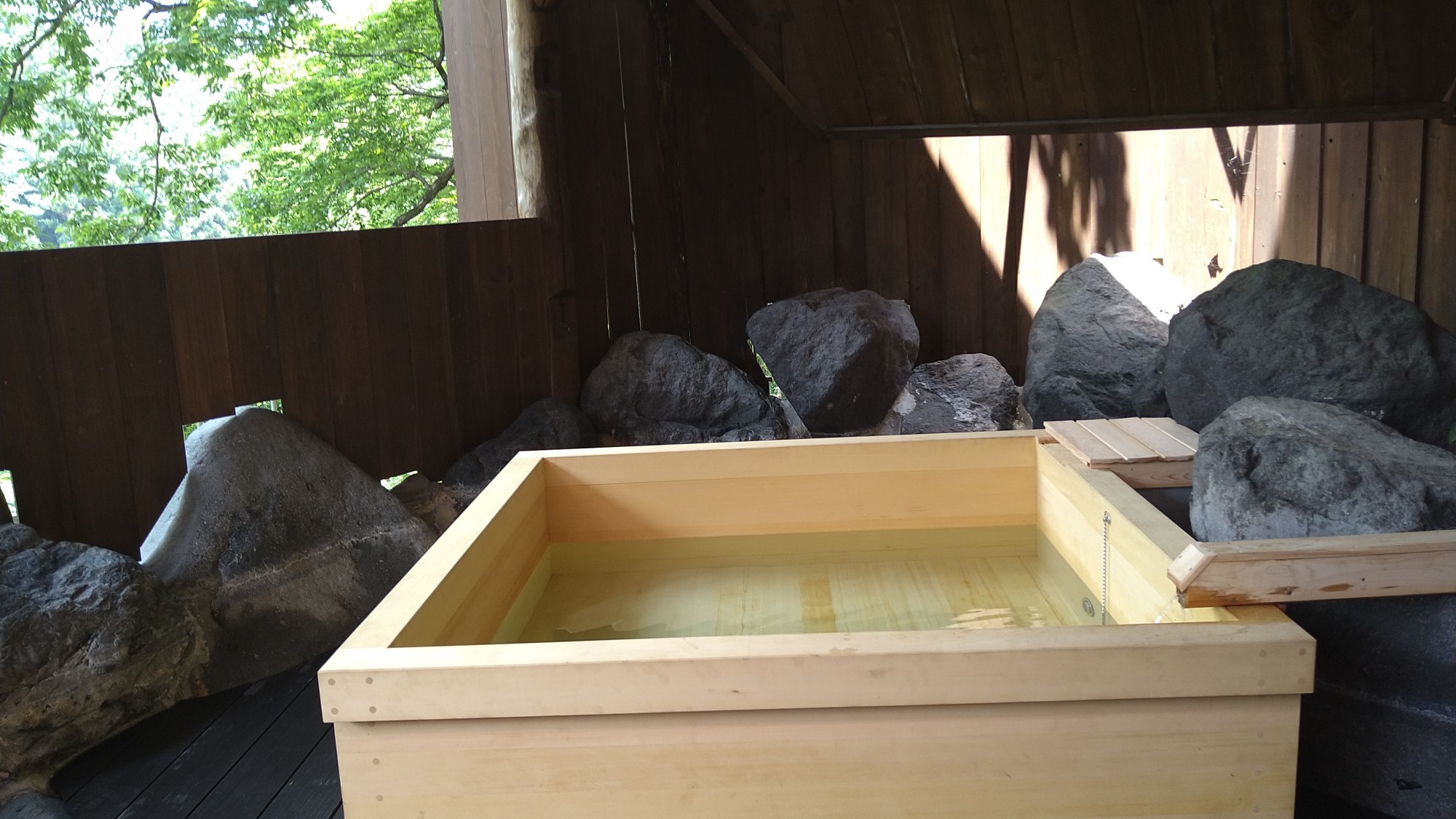 温泉16：9