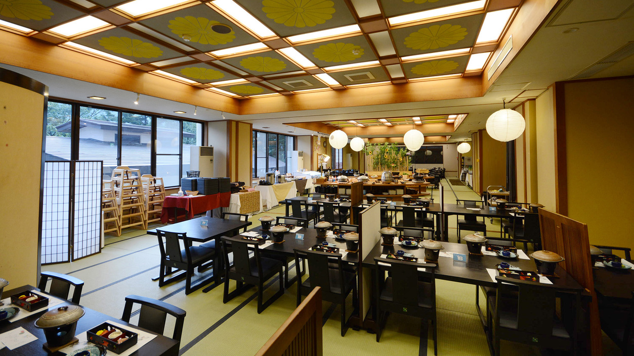 食事会場①16：9