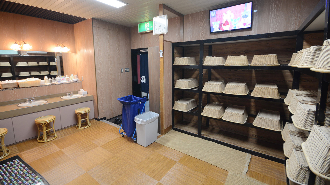 本館脱衣場16：9