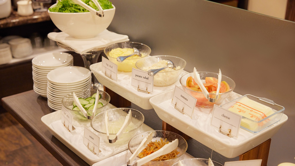 【朝食バイキング】栄養バランスを考えた健康的な和食&洋食バイキング。