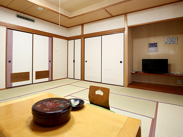 Misasa Onsen Kenkozukurino Yado Blancart Misasa Misasa Onsen BlancArt Misasa is perfectly located for both business and leisure guests in Misasa. The property offers a wide range of amenities and perks to ensure you have a great time. All the neces