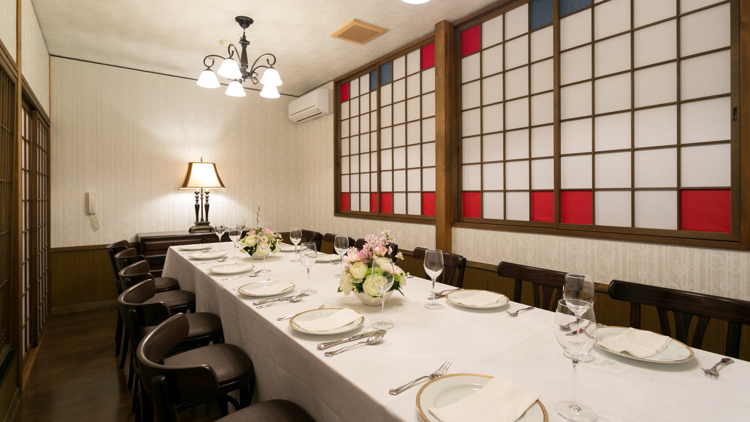 【レストラン】個室もあるので、特別なご旅行にも最適です。
