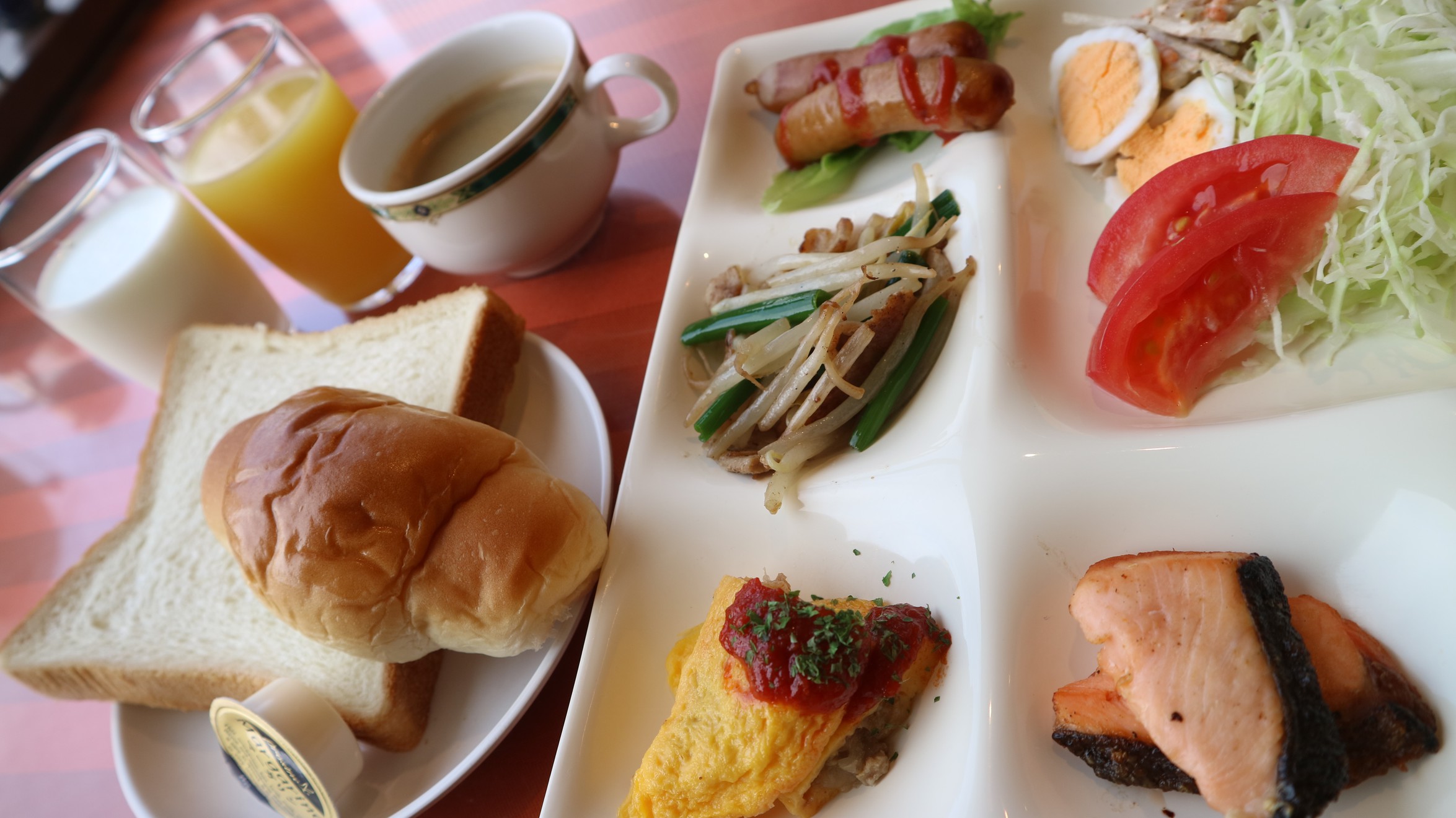 朝食バイキング〜盛り付け例〜