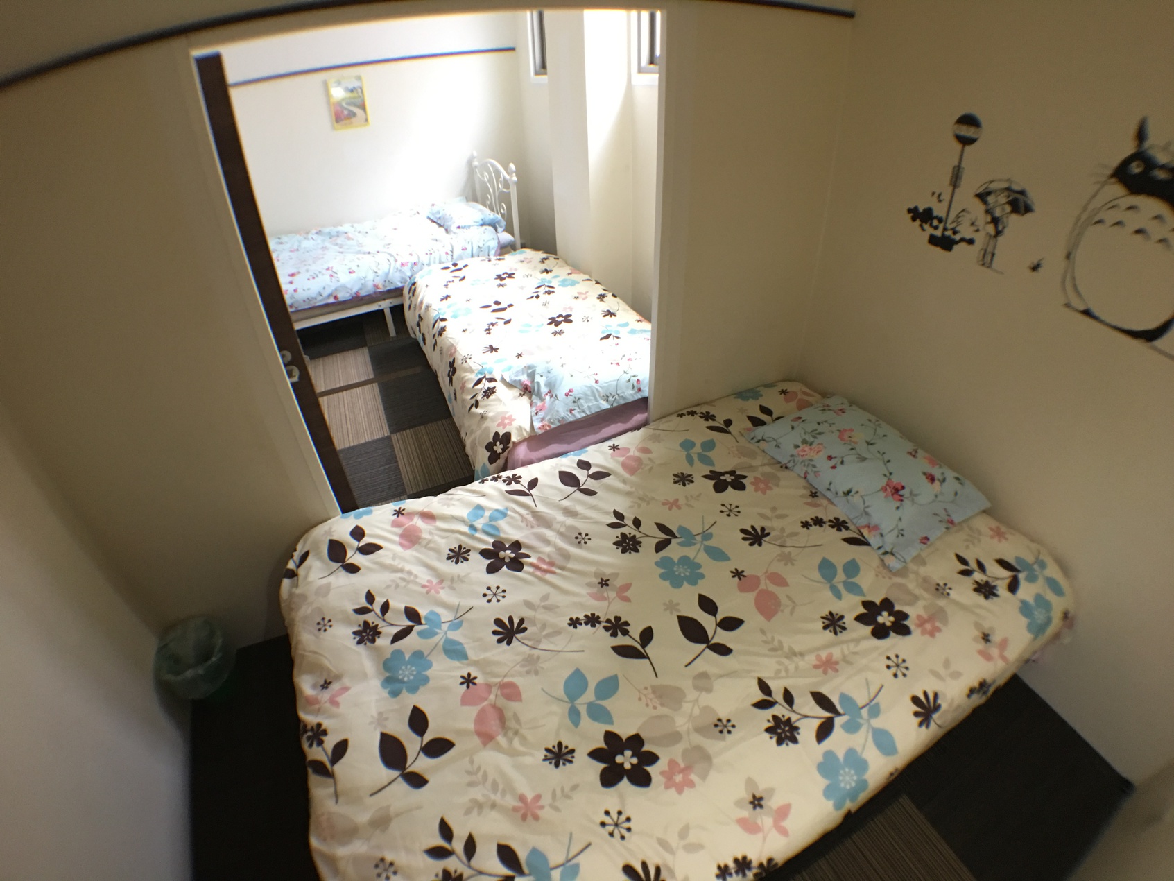Guest House Sakaihigashi Nikoniko The -1-star Guest House Sakaihigashi Nikoniko offers comfort and convenience whether youre on business or holiday in Osaka. The property offers guests a range of services and amenities designed to pr