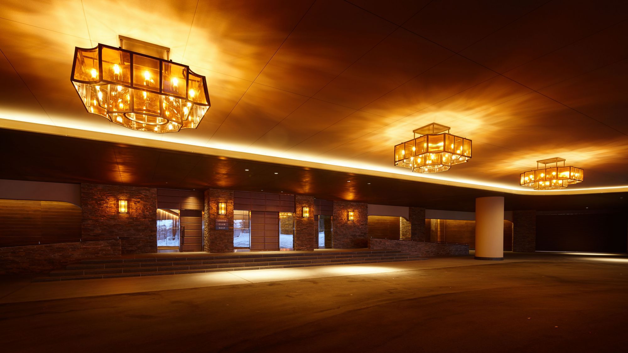 ロッジ棟エントランス[ロッジ棟地下1階]