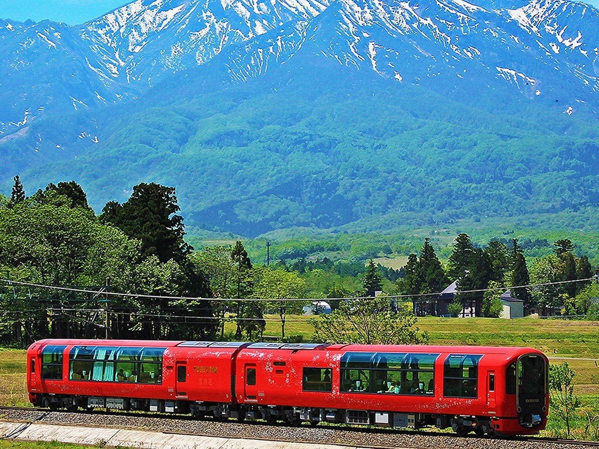 越後トキめき鉄道雪月花