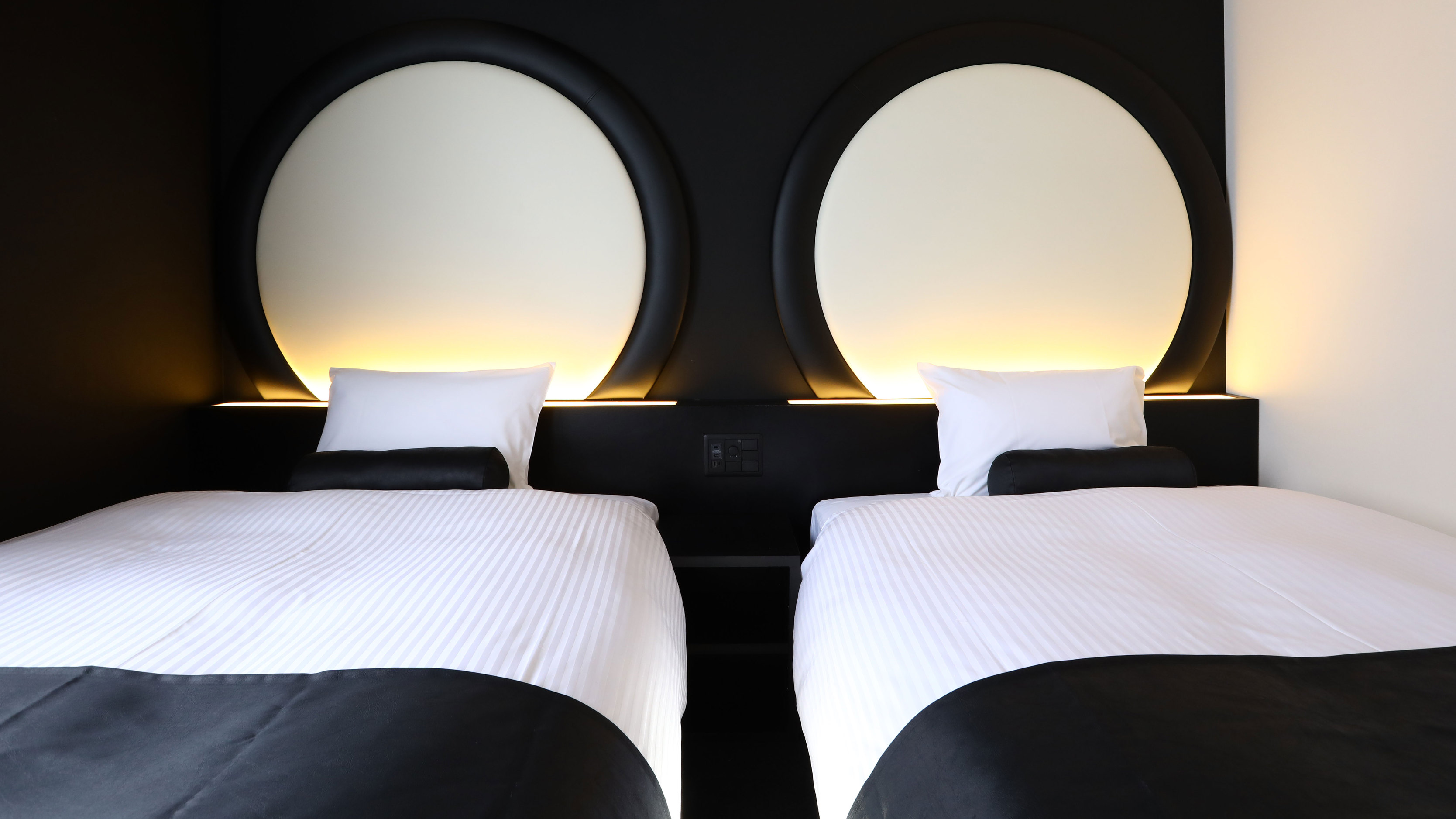 【客室】ReFa設置ツインルーム（ジョーダンデザイン）