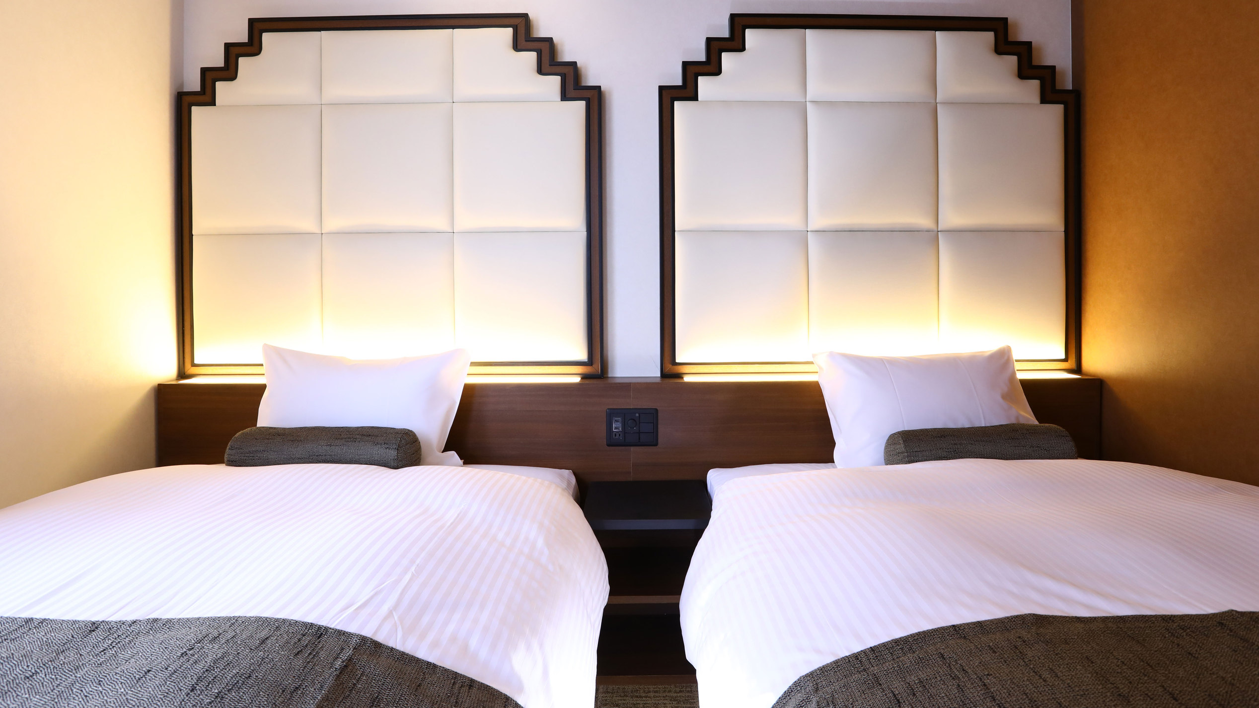 【客室】ReFa設置ツインルーム（トムデザイン）