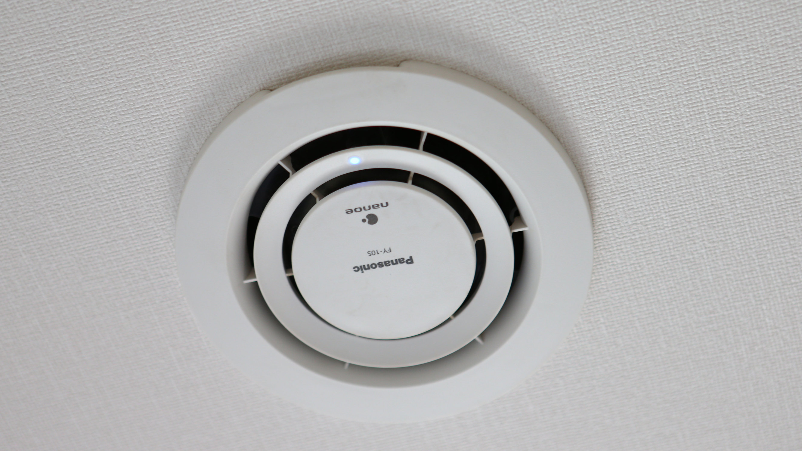 【客室】空気清浄機