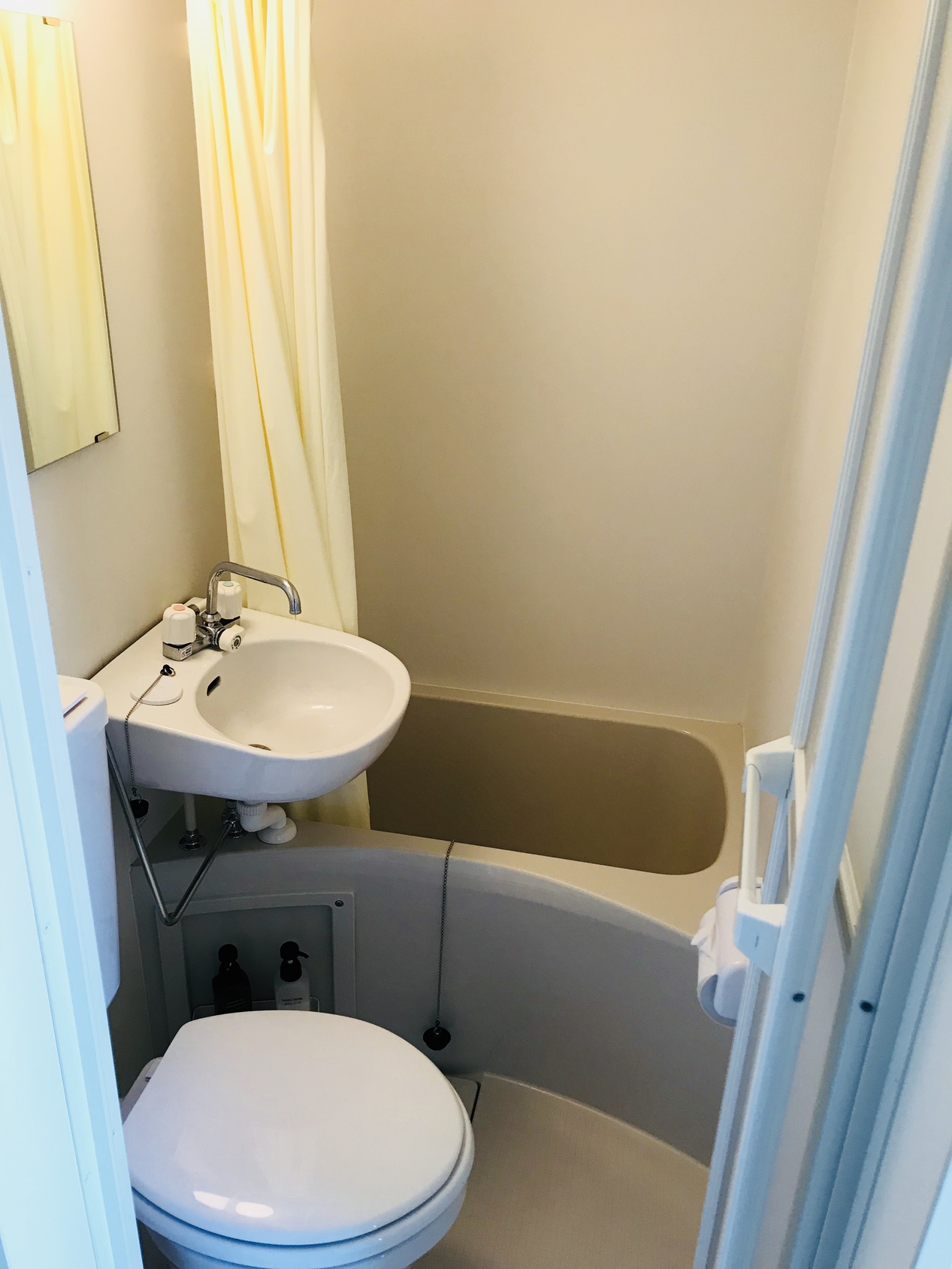 This photo about Business Hotel Jeunes Riviere shared on HyHotel.com
