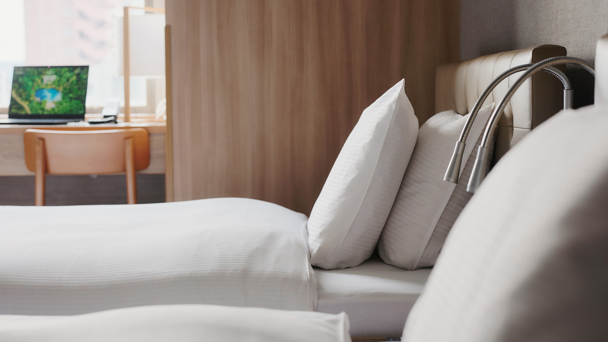 テ？ラックスツイン