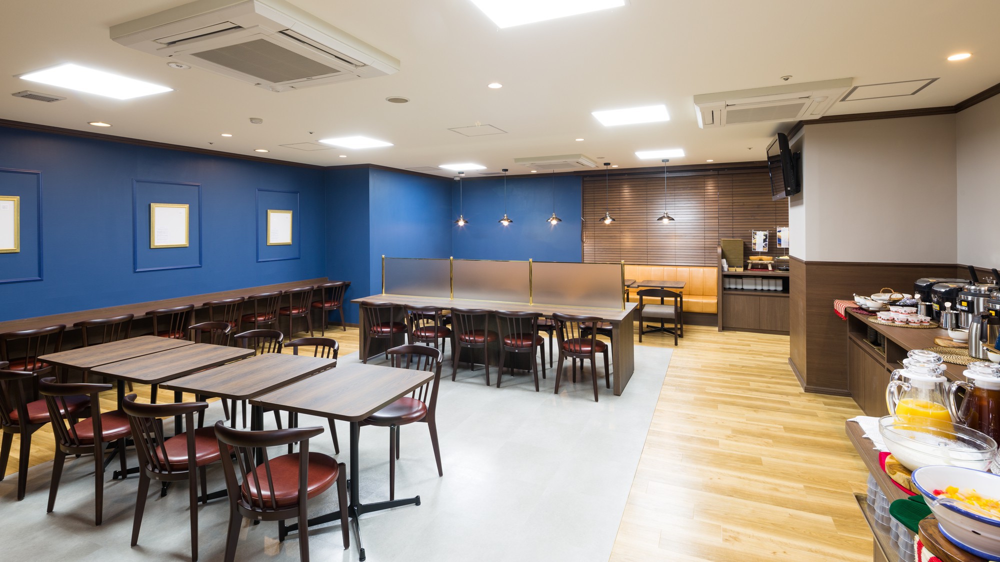 本館朝食ビュッフェ会場