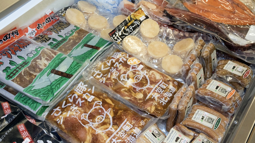 *【ショップあえーる(売店)】大空町の特産品や北海道の様々なお土産が並びます