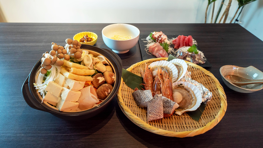 【夕食】お鍋（魚介コース）