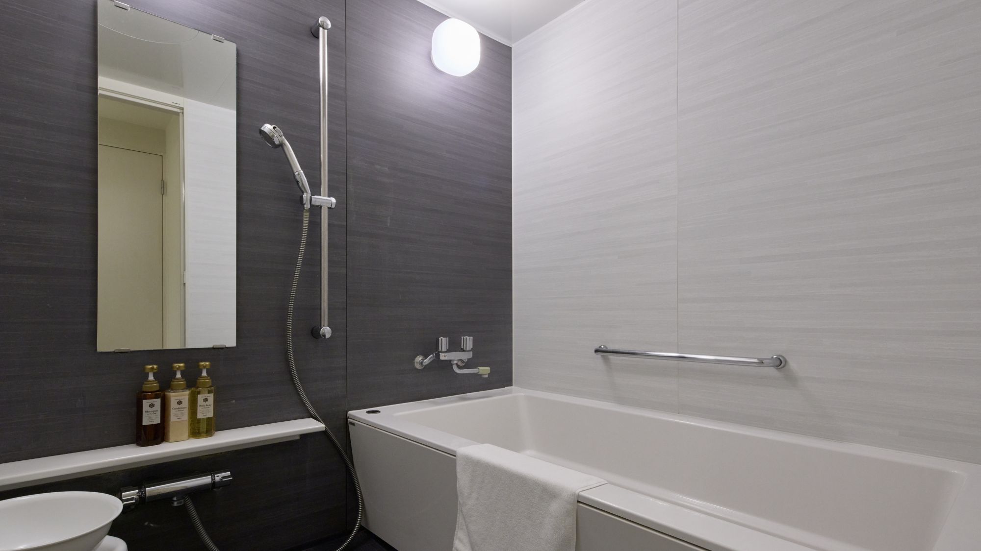 【フィールドパークタワー】エグゼクティブツイン 落ち着いたインテリア、バストイレ別／バルコニー付