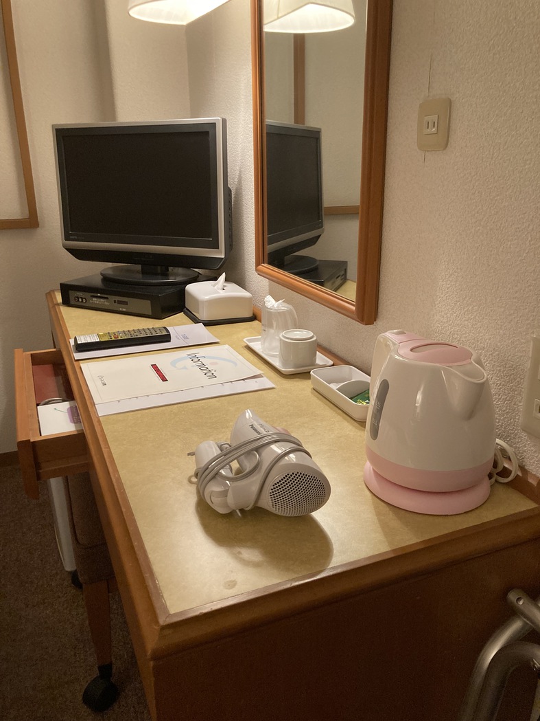 液晶テレビ電気ポットWIFI完備