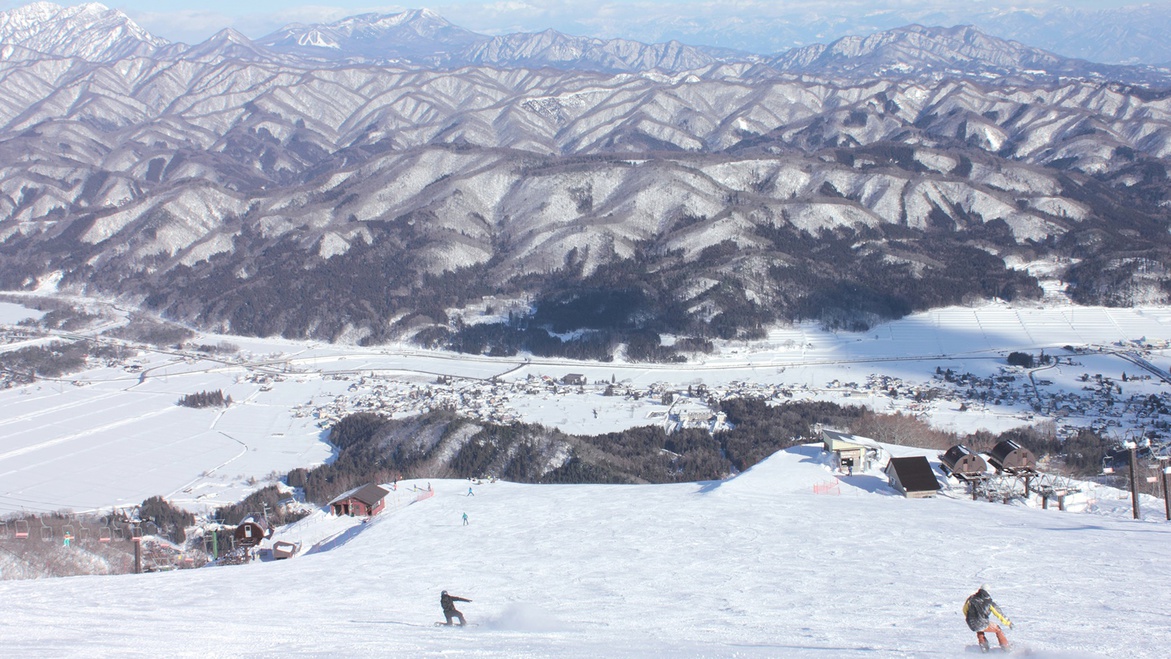 **【北アルプスと白馬村のスキー場】レベルに合わせて楽しめる豊富なコースとパウダースノーが人気。