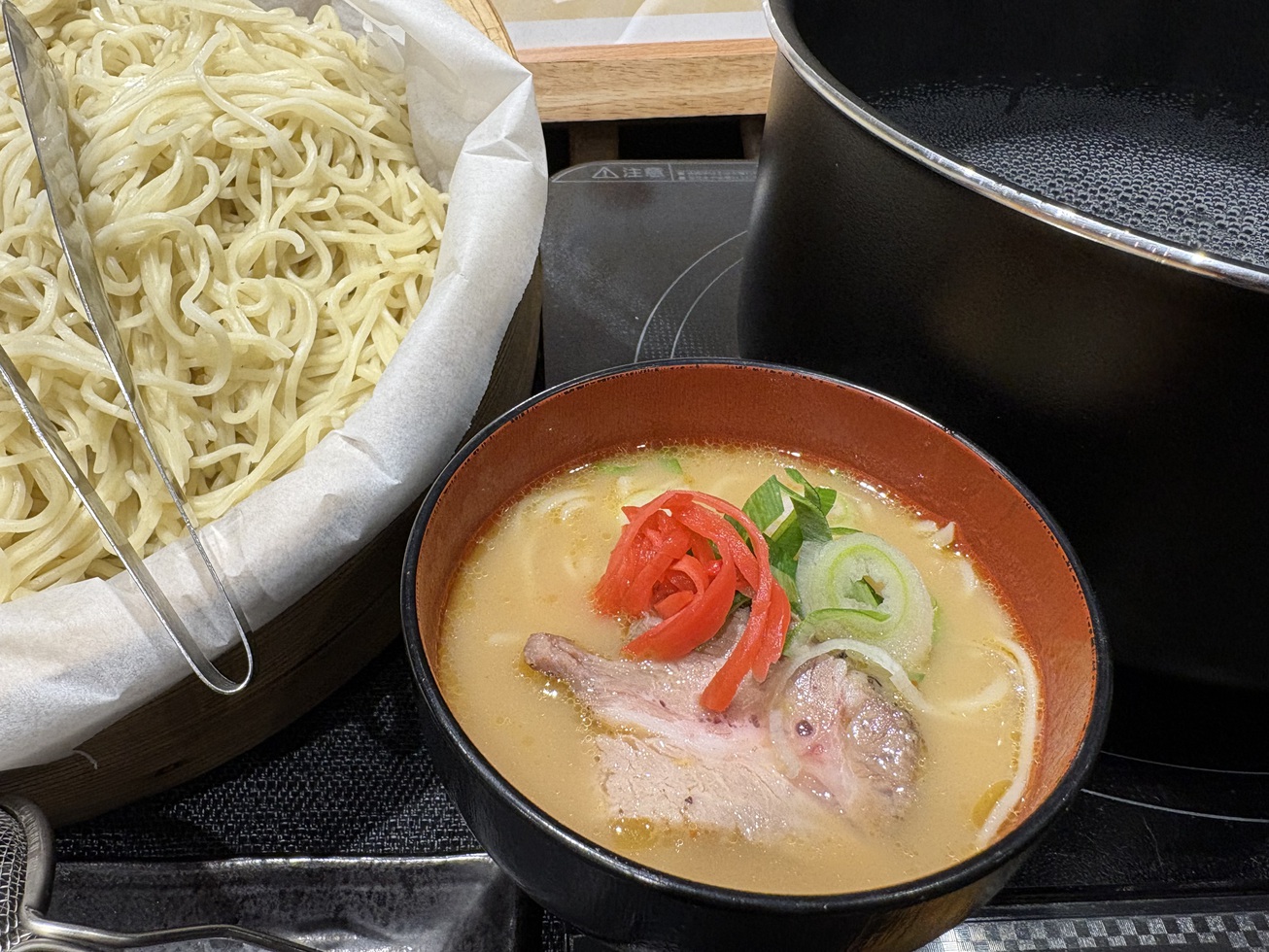 豚骨ラーメン