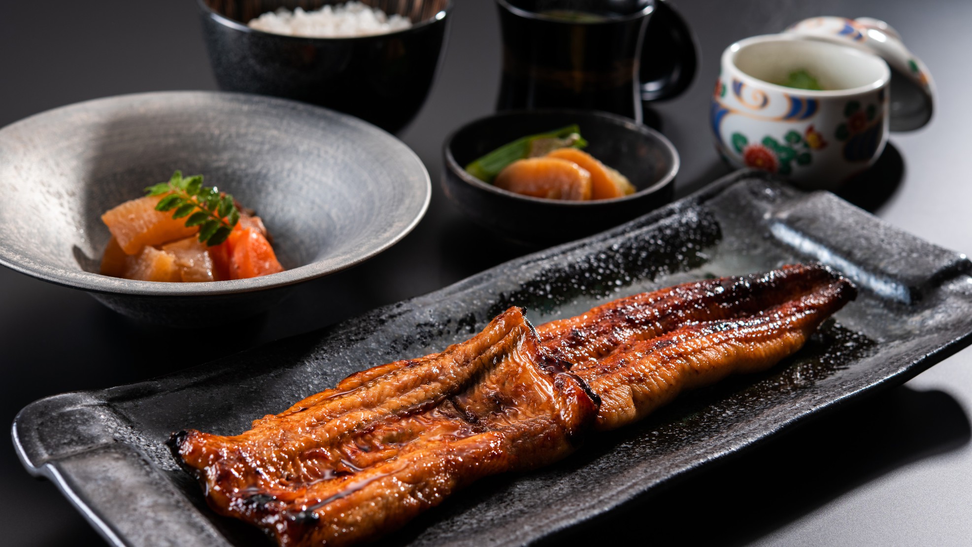蒲焼きうなぎ御膳うなぎ・季節野菜の煮物・茶碗蒸し・ごはん・吸い物・香の物