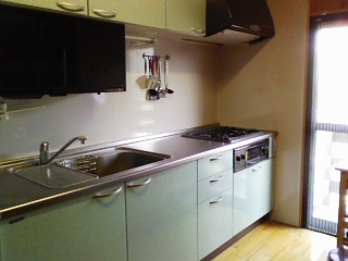 食器乾燥機もあって使いやすい「木蓮」のキッチン
