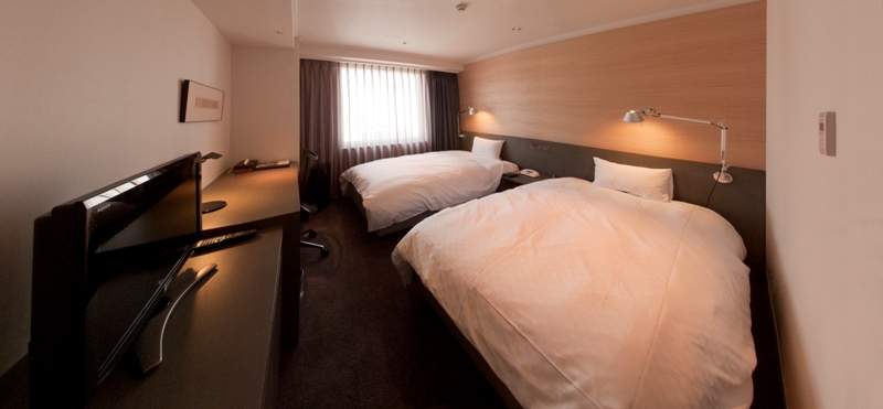 Executive8 Standard Twin