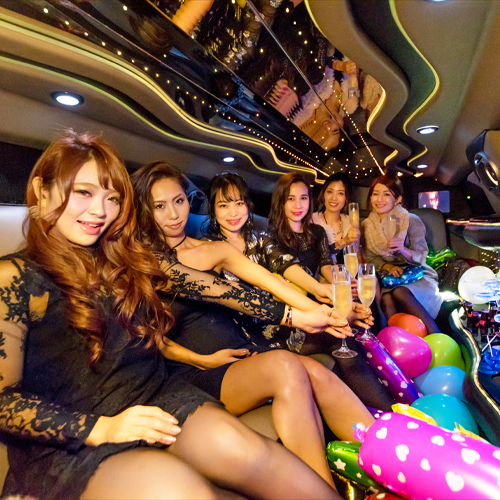 【777 Okinawa Limo Serviceとコラボ】リムジンパーティプラン